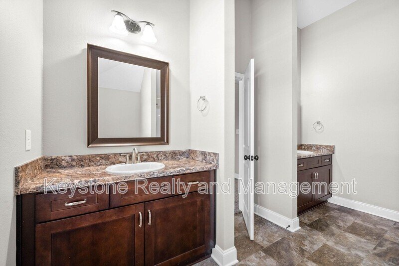1236 Winterset Drive property image