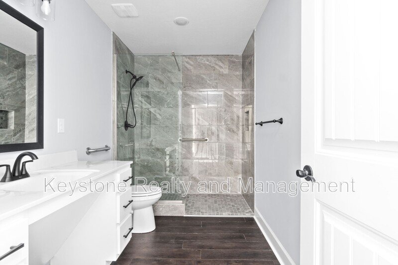 111 Robertson Hill Road Unit 7 property image