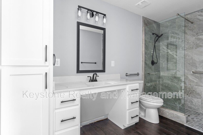111 Robertson Hill Road Unit 7 property image