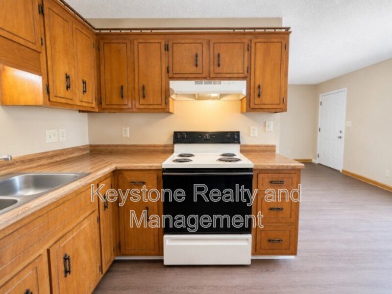 706 Peachers Drive Unit J property image