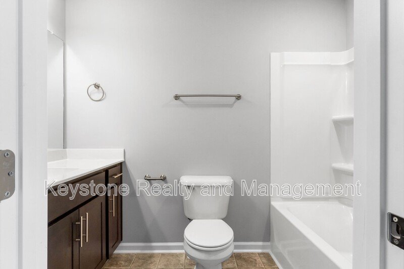 206 Woodland Valley Lane property image