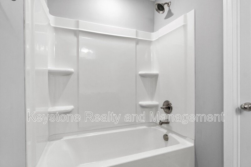 206 Woodland Valley Lane property image