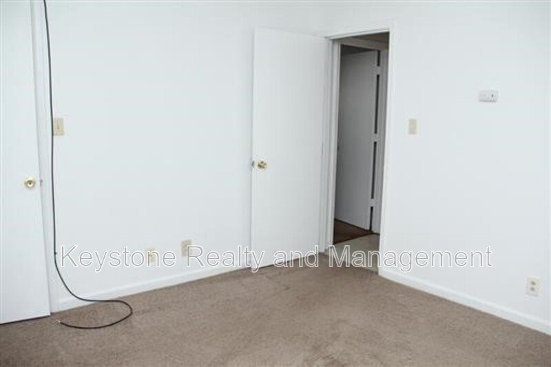 1375 Thompsonville Lane property image