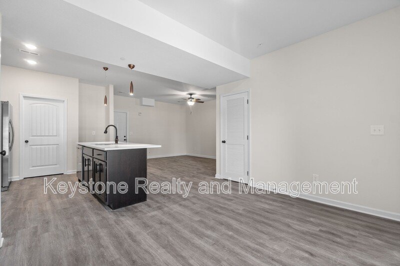 229 E. Johnson Circle Unit B-107 property image