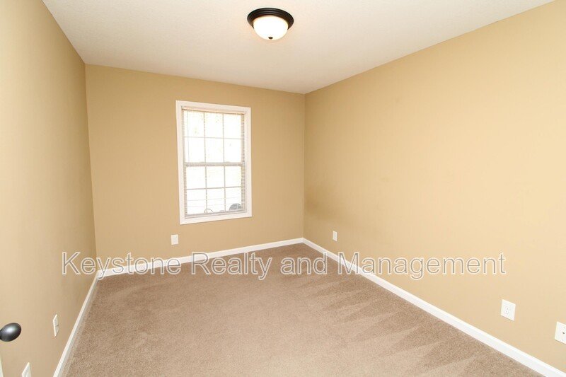 1721 Thistlewood Drive property image