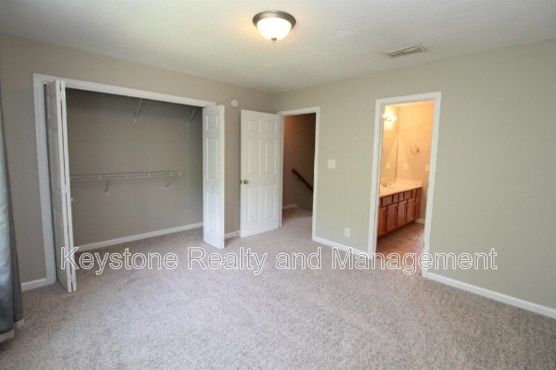 938 Cumberland Drive Unit B property image