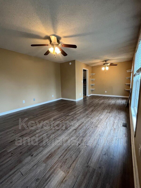 404 Sideline Drive property image