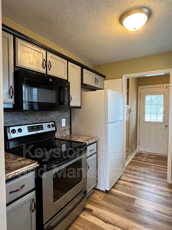 404 Sideline Drive property image
