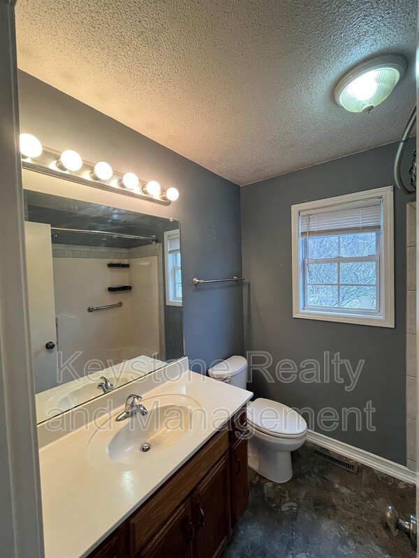 404 Sideline Drive property image
