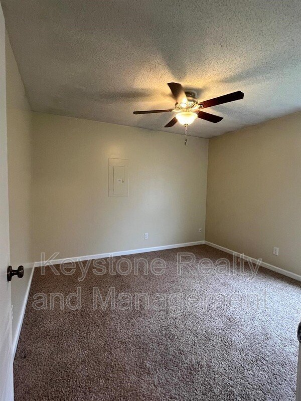404 Sideline Drive property image