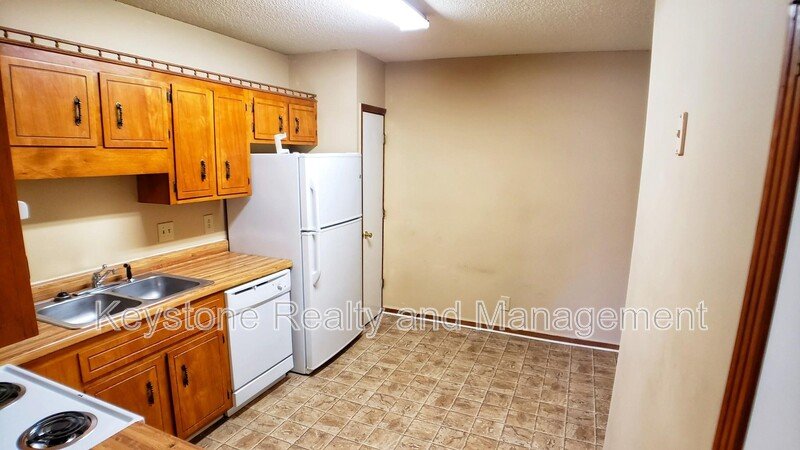 706 Peachers Drive Unit B property image