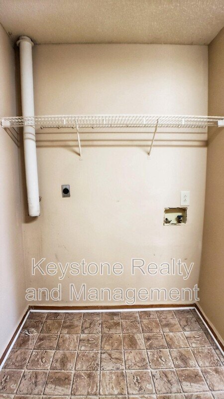 706 Peachers Drive Unit B property image