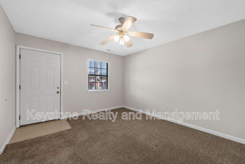 1375 Thompsonville Lane property image