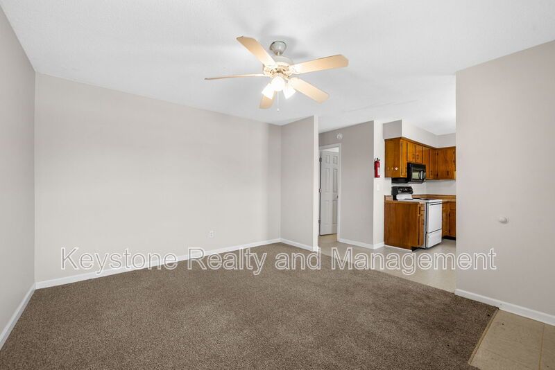 1375 Thompsonville Lane property image
