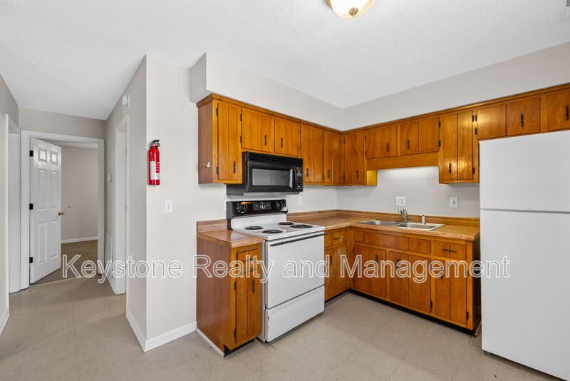 1375 Thompsonville Lane property image