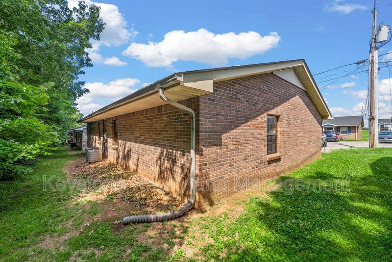 1375 Thompsonville Lane property image