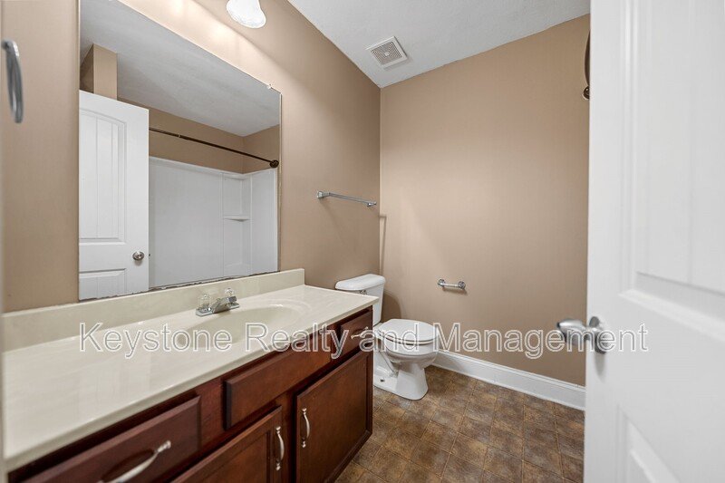 2296 McCormick Lane Unit J property image