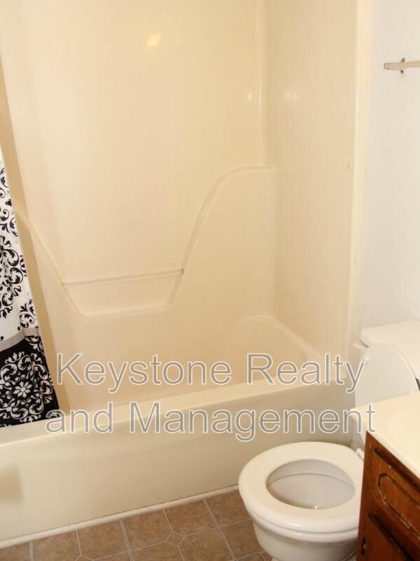 1375 Thompsonville Lane property image