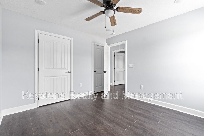 111 Robertson Hill Road U nit 12 property image