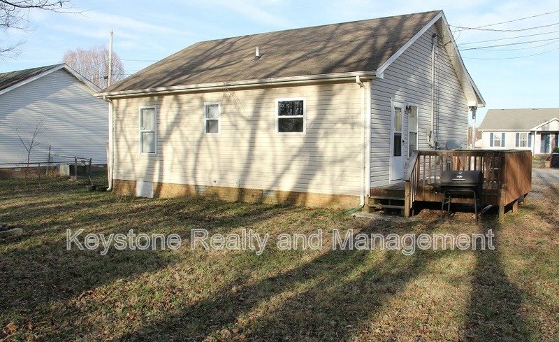 1909 Timberline Circle property image