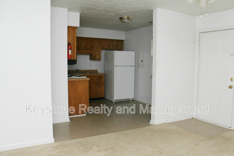 1375 Thompsonville Lane property image