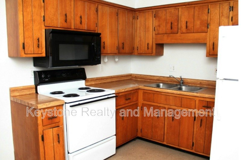 1375 Thompsonville Lane property image