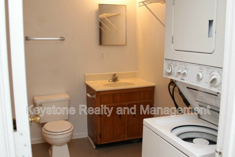 1375 Thompsonville Lane property image