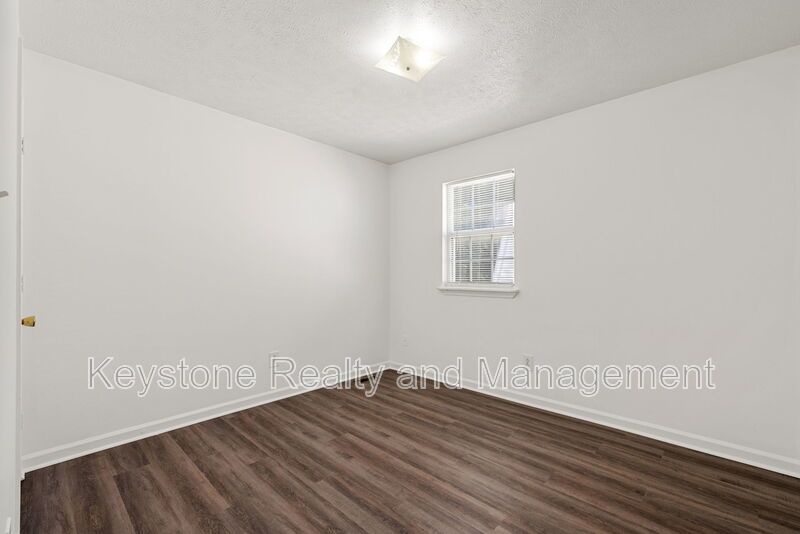 1375 Thompsonville Lane property image