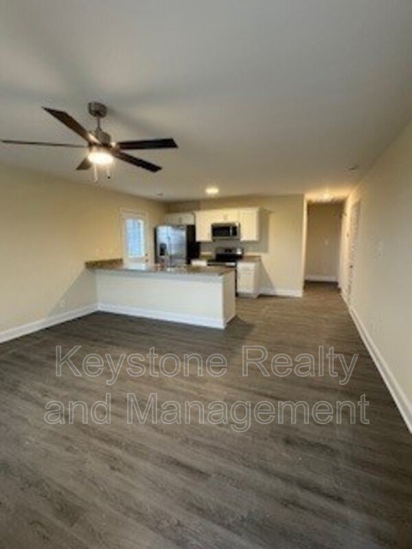 101 Mace Lane Unit B property image