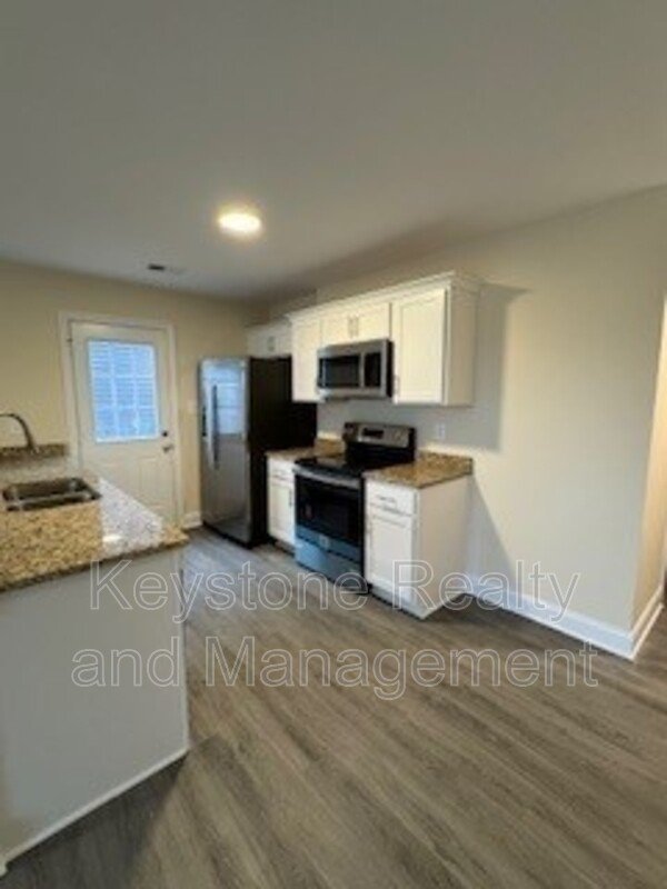 101 Mace Lane Unit B property image