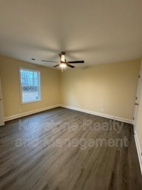 101 Mace Lane Unit B property image