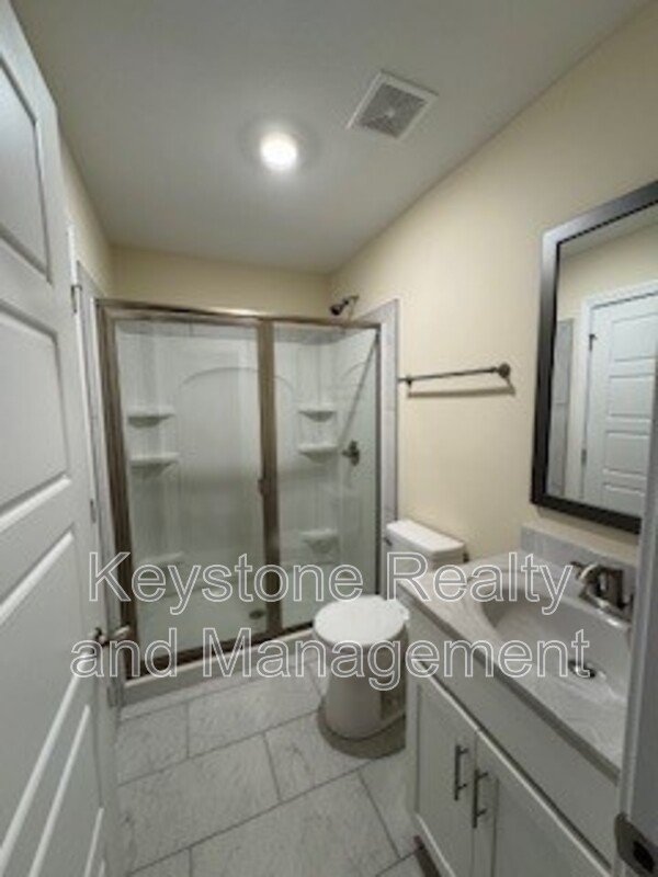 101 Mace Lane Unit B property image