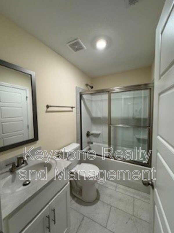 101 Mace Lane Unit B property image