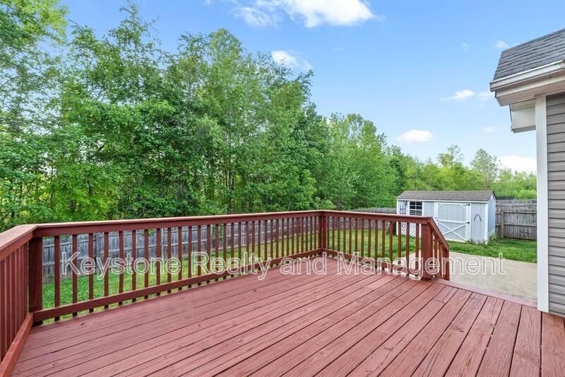 1405 Mutual Drive property image