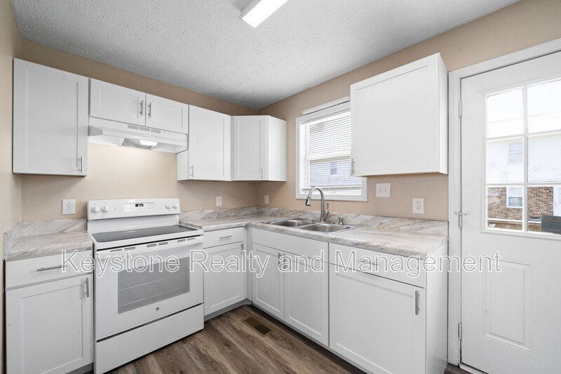 290 Thompsonville Lane Unit 303 property image