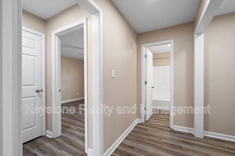 290 Thompsonville Lane Unit 303 property image
