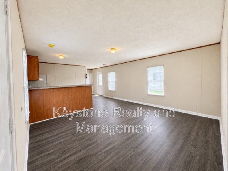726 Trevor Lane property image