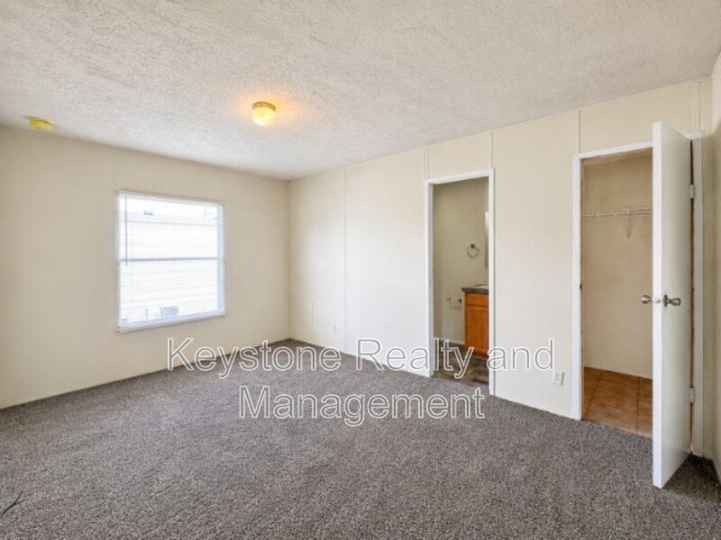 726 Trevor Lane property image