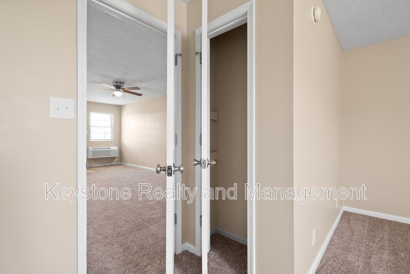 308 Thompsonville Lane Unit 802 property image