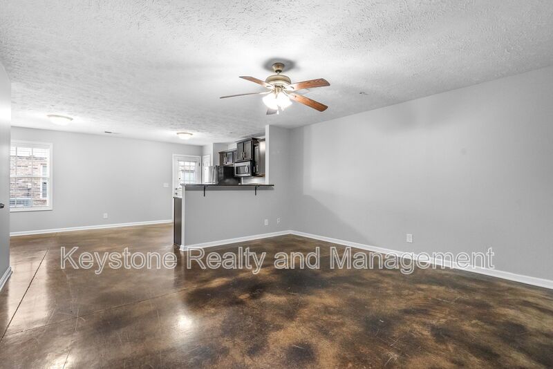 133 Melbourne Drive Unit F property image
