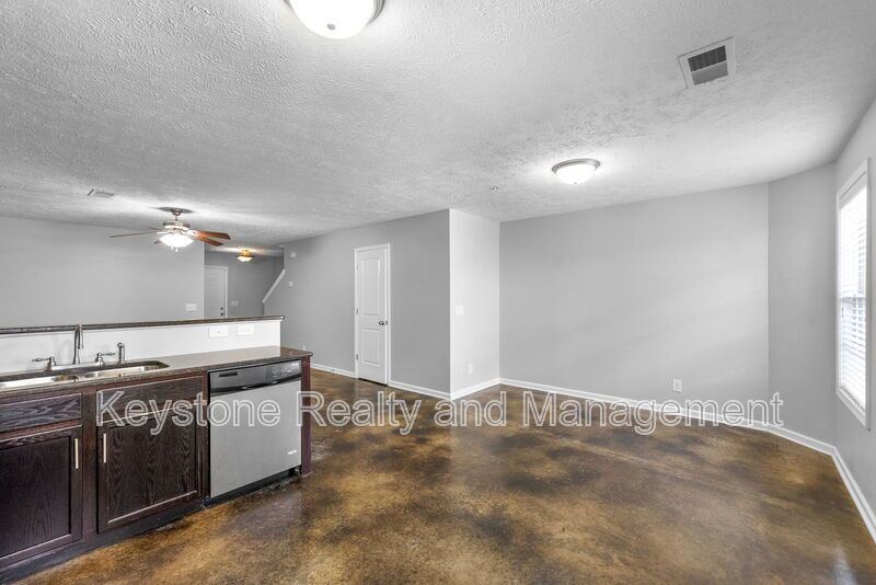 133 Melbourne Drive Unit F property image
