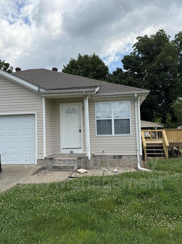 163 W. Oak Street property image