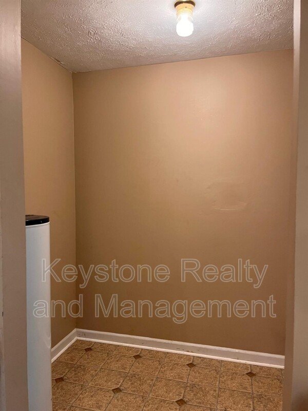 665 Artic Avenue property image