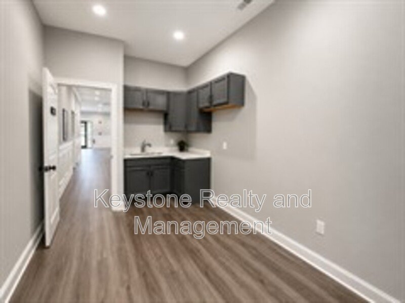 138 Center Point Drive Unit D property image
