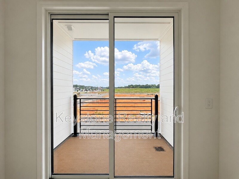 2425 Pea Ridge Road Unit A-208 property image