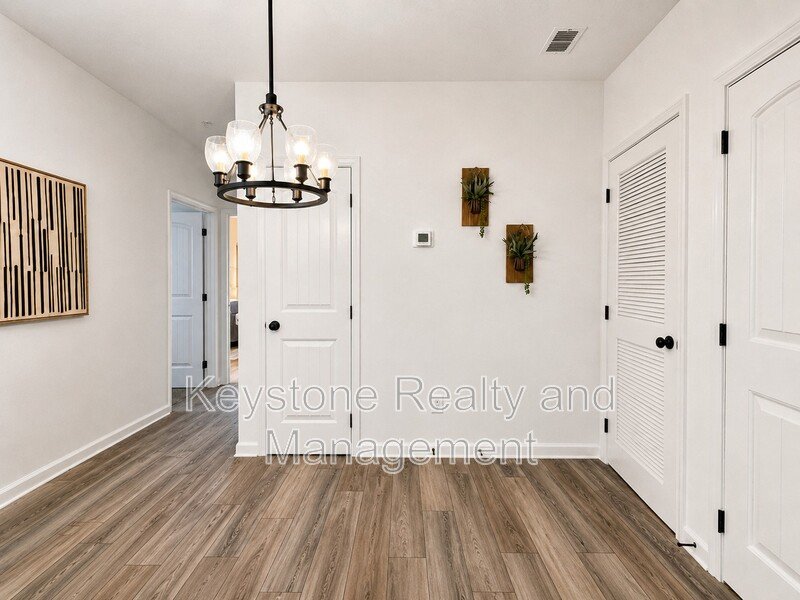 2425 Pea Ridge Road Unit A-201 property image