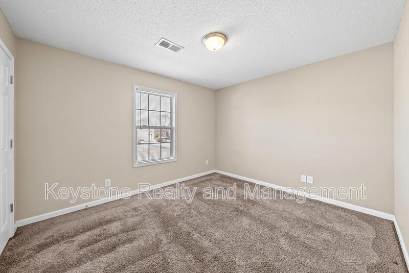 816 Oak Arbor Court property image