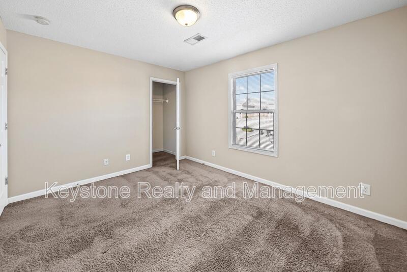 816 Oak Arbor Court property image