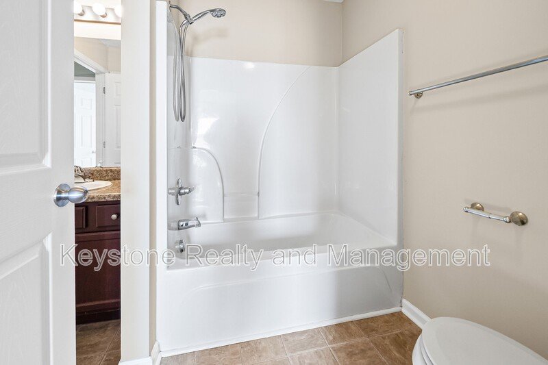816 Oak Arbor Court property image