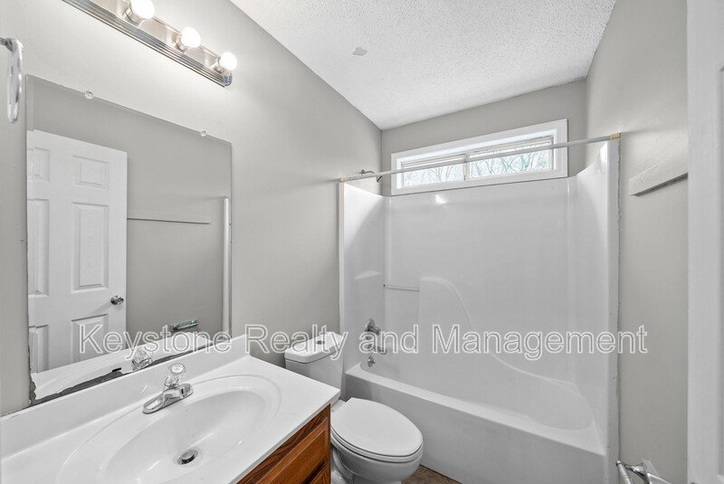 191 Oak Street Unit 2 property image